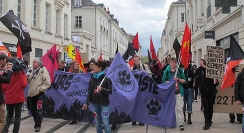 La manifestation antifasciste à Tours, le 6 avril